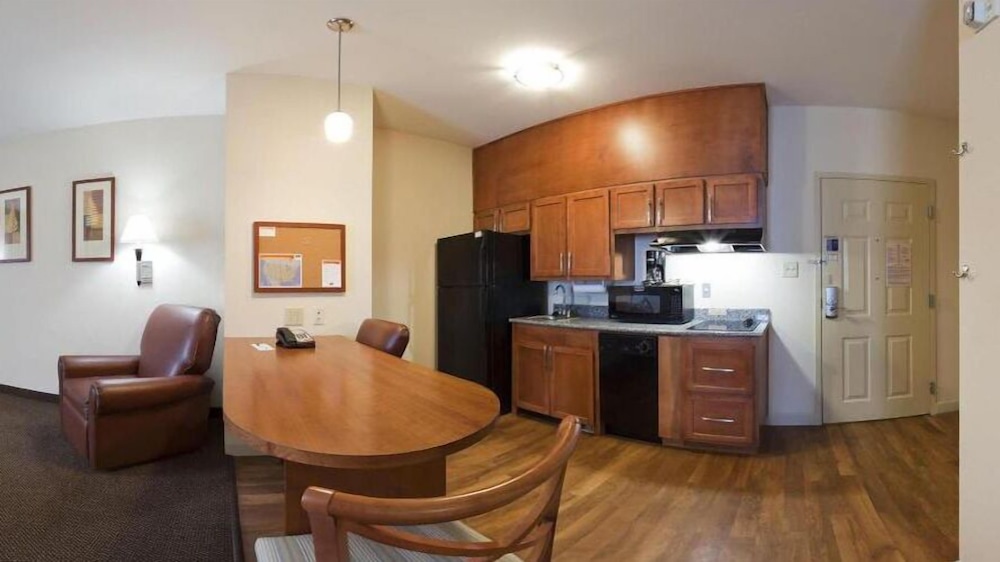 Candlewood Suites New Iberia 50/55