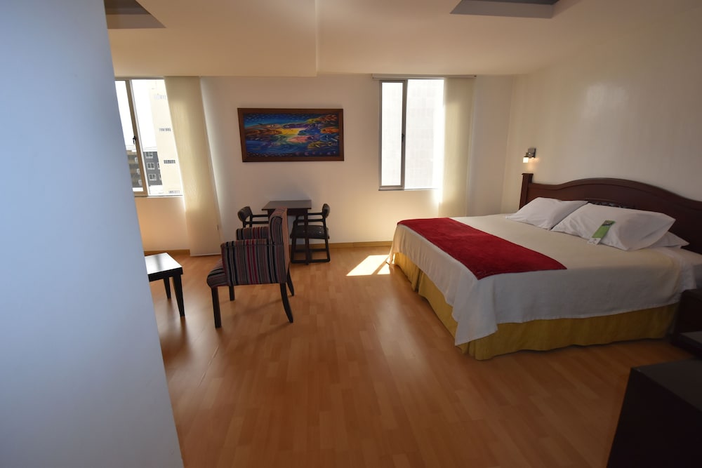 Hotel Bolivar Plaza 21/61