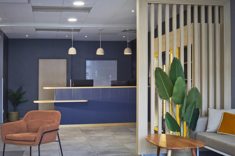Kyriad ECO - Clermont Ferrand Estaing 5/42