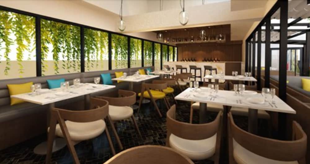 Louis Kienne Hotel Simpang Lima 55/67
