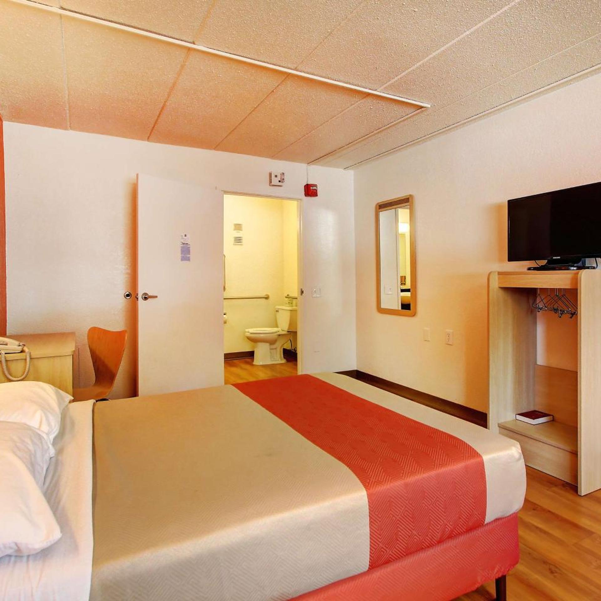 غرفة بسرير كينج، Motel6 York, PA 8/10