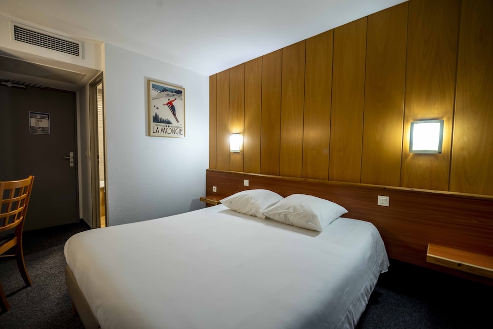 Ostal Pau Universite, Sure Hotel Collection by Best Western 15/44