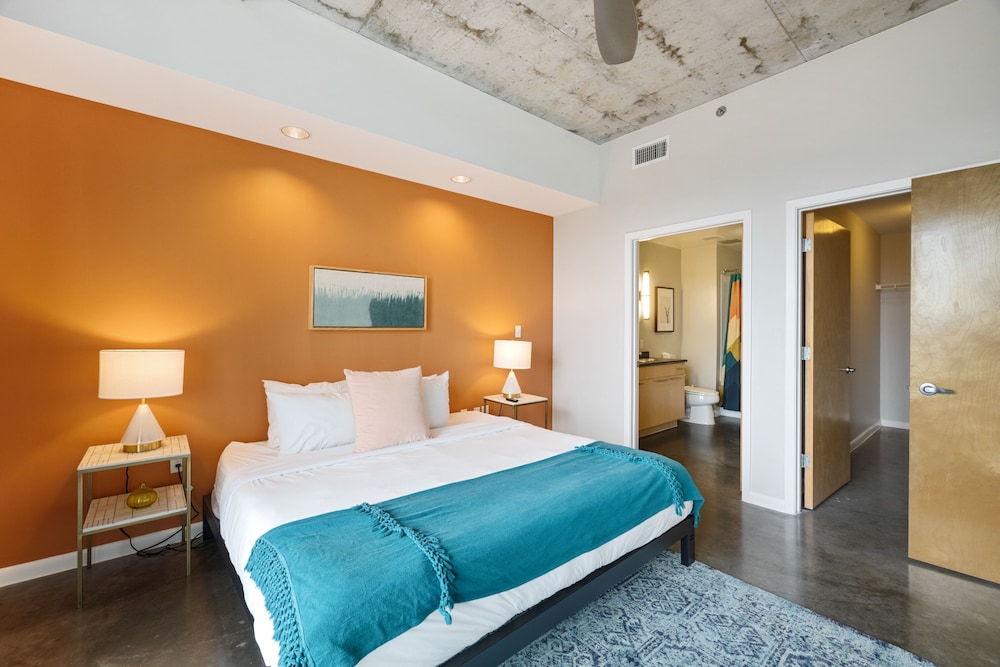 Kasa Austin 2nd Street Apartments 13/50