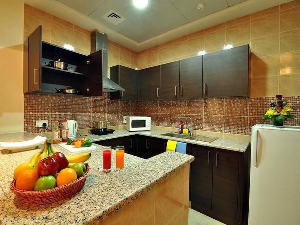 Skylark Hotel Apartments 13/17