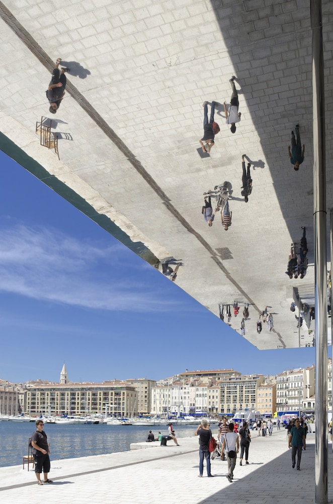 ibis budget Marseille Est Porte d'Aubagne 13/23