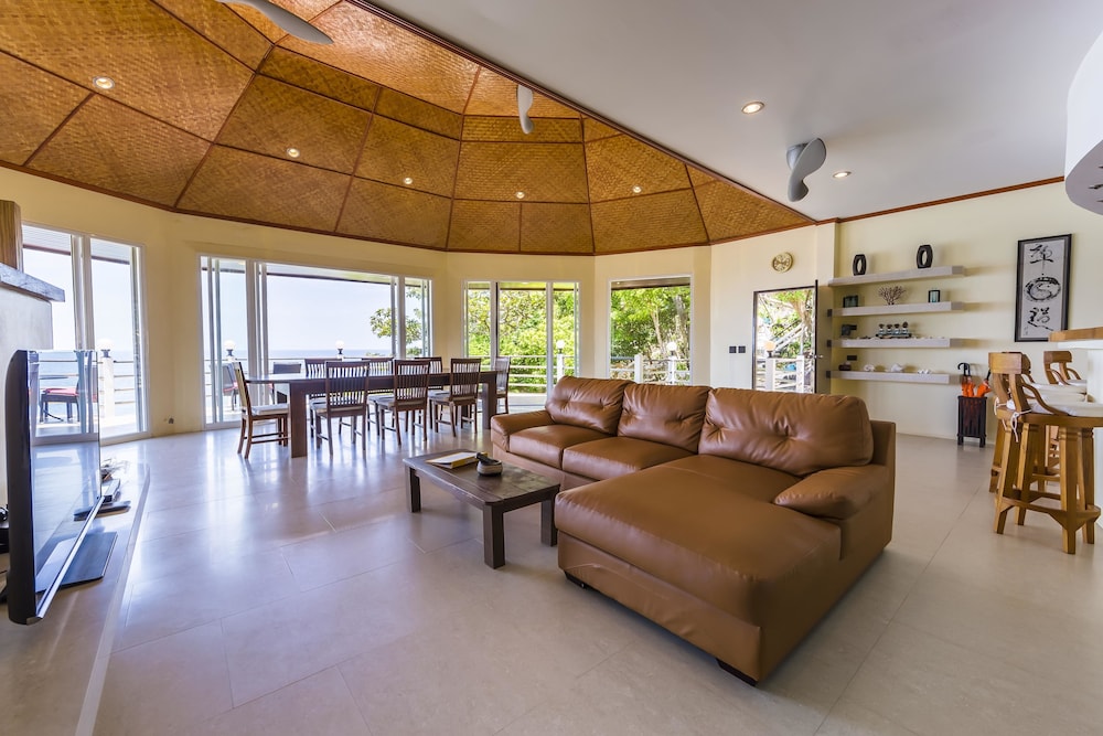 Coral View Resort 36/64