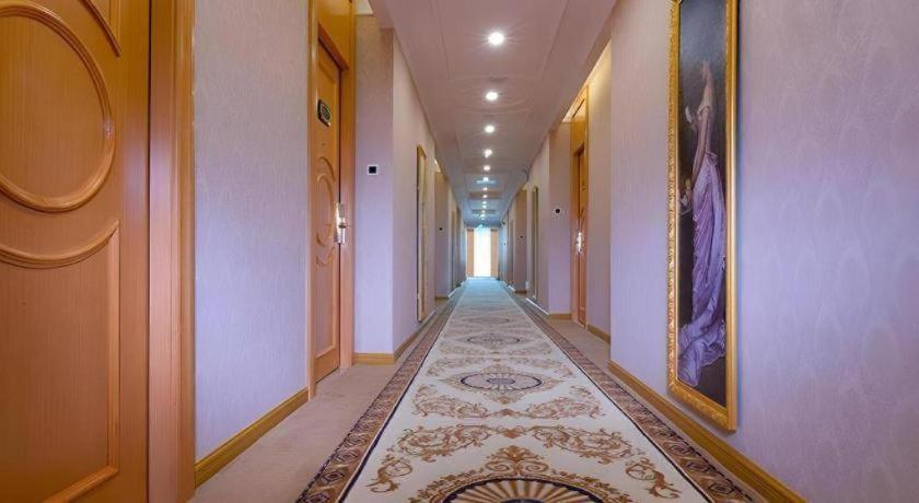 Vienna Hotel (Shenzhen Bantian Vanke Diwuyuan) photo3