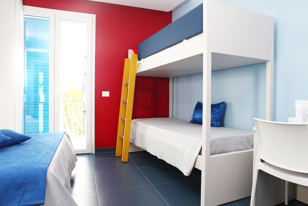 Rivazzurra Design Rooms 15/50
