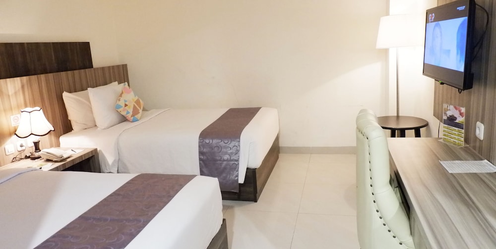 Vega Hotel 24/51
