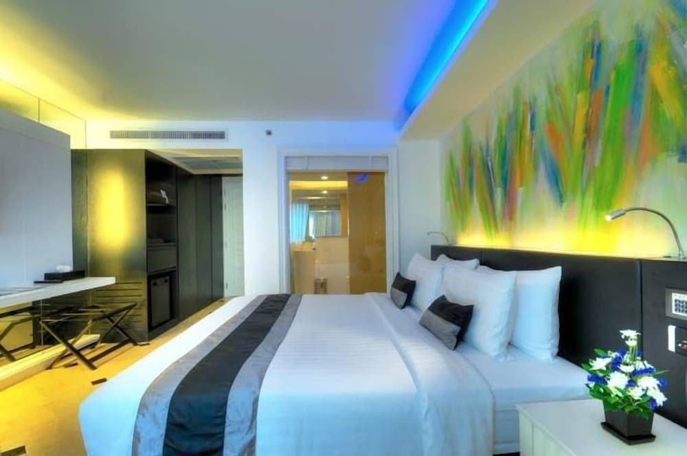 Skye Hotel Bangkok 23/58