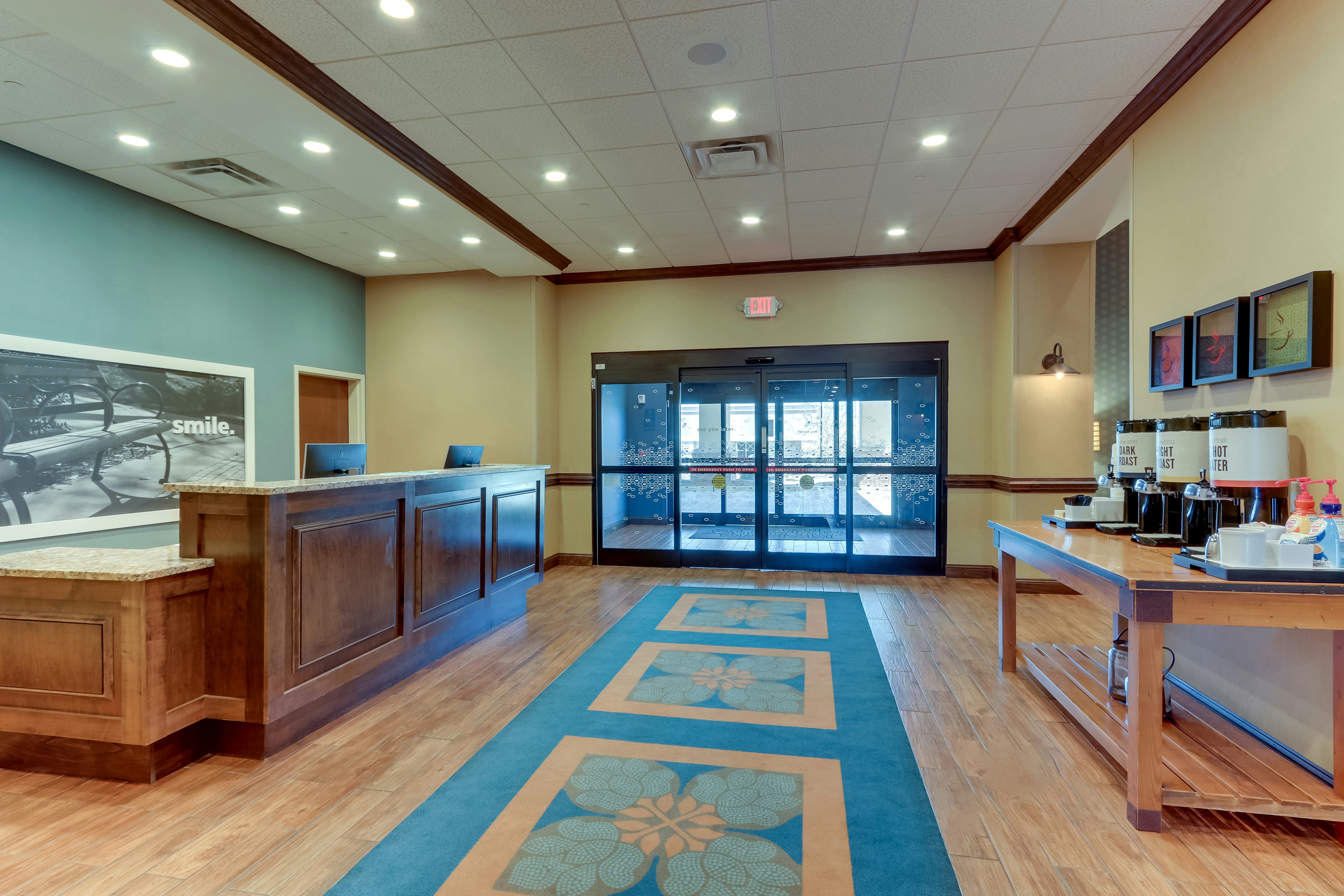 Hampton Inn & Suites Hartsville 18/76