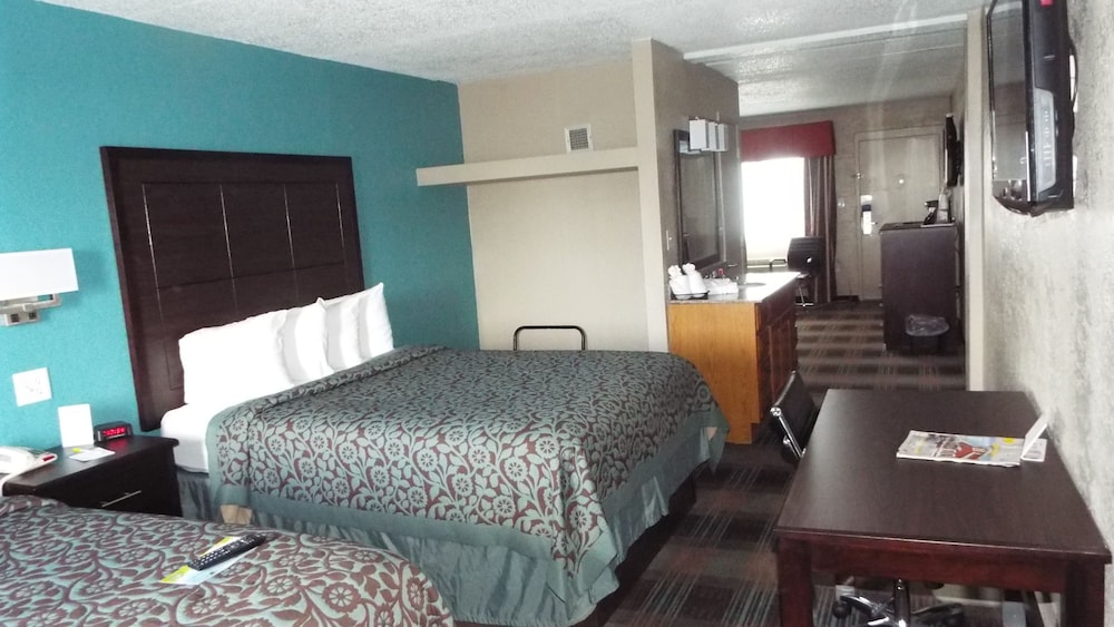 Economy Suites Springfield - I-44 6/43
