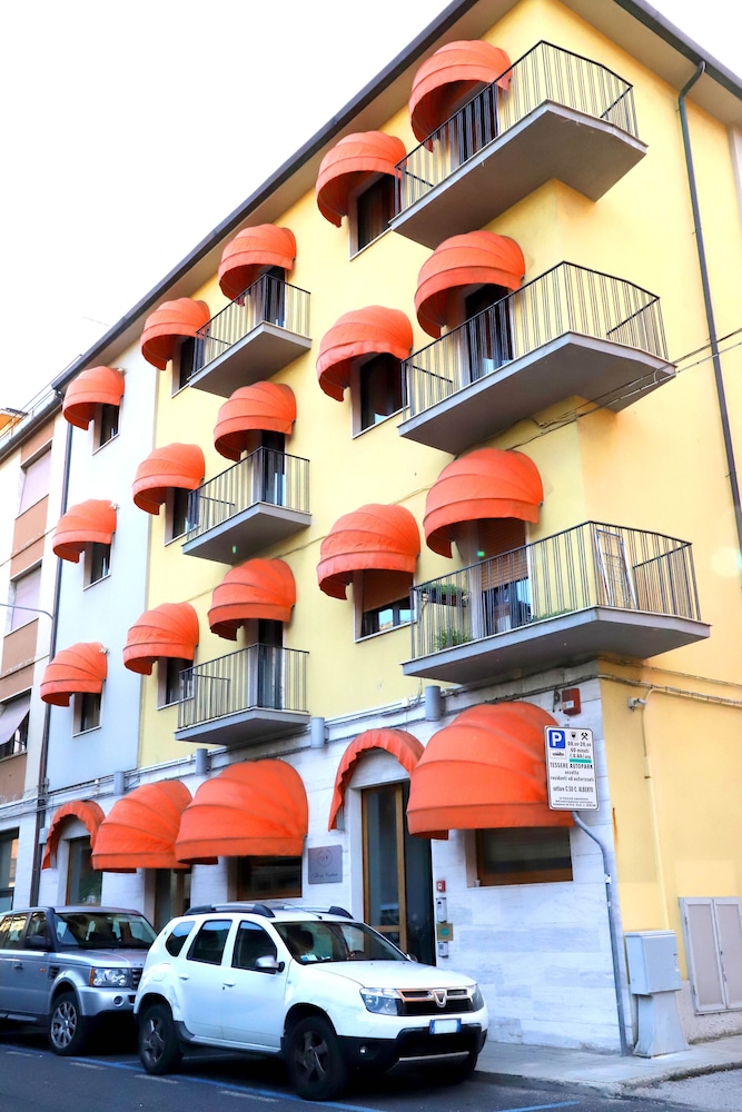 Albergo Cantiani 1/68