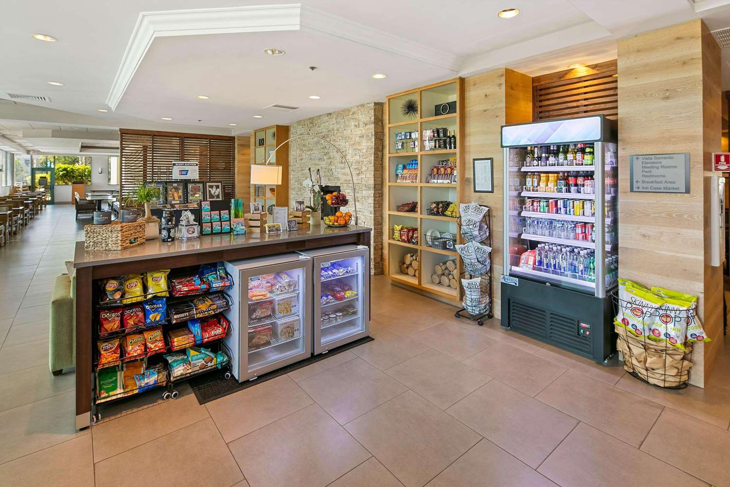 Country Inn and Suites by Radisson San Diego North CA 2/31
