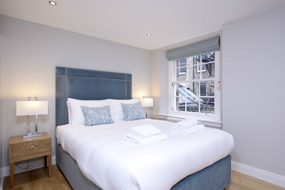 Destiny Scotland New Town Apartments 4/15