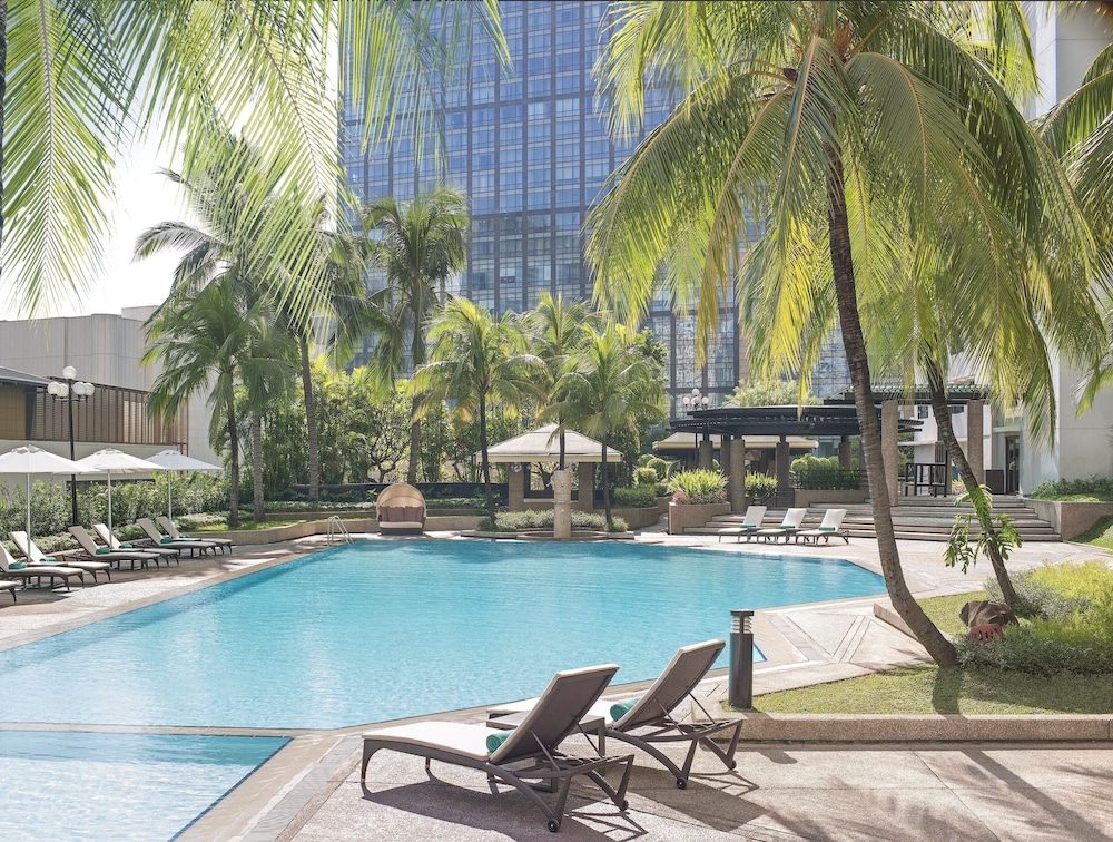 New World Makati Hotel in MAKATI