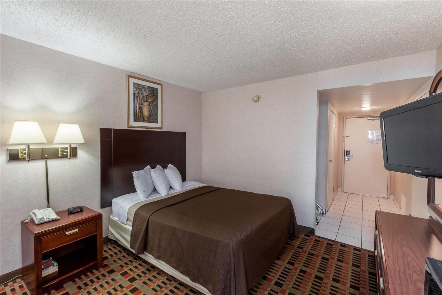 Days Inn by Wyndham Amarillo East 16/33