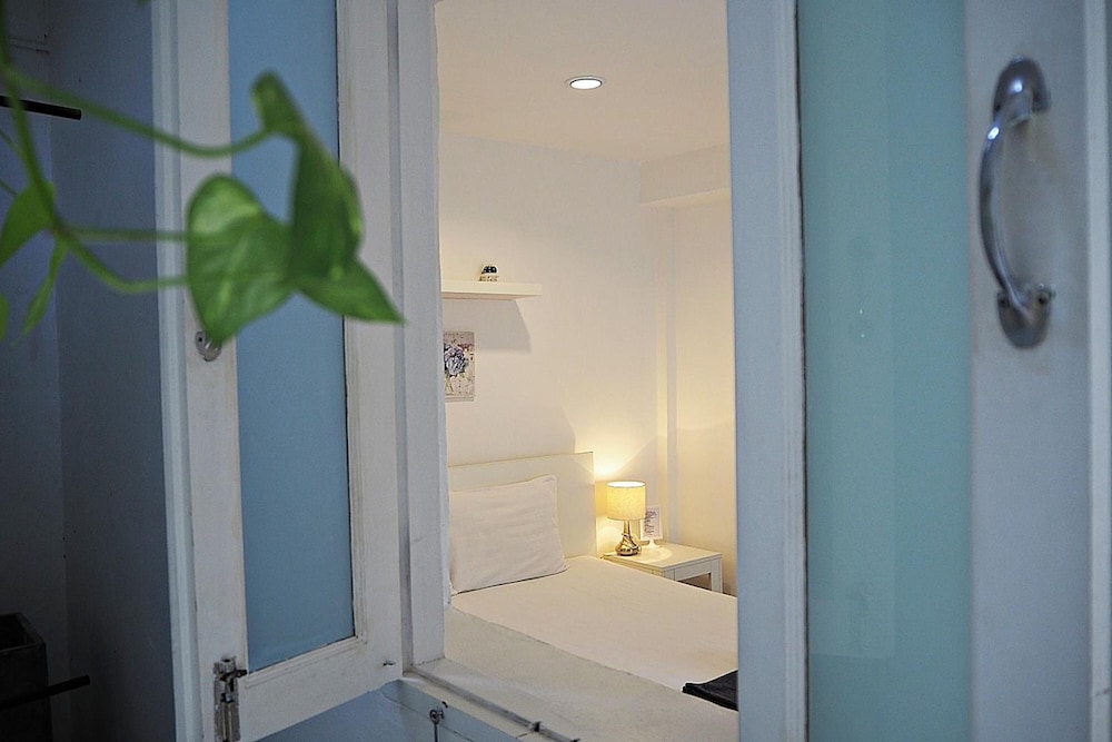 Chino Town Gallery Hostel 53/58