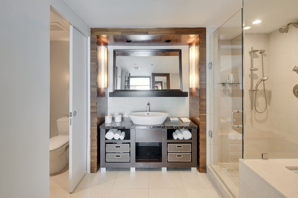 Carillon Miami Wellness Resort 43/44