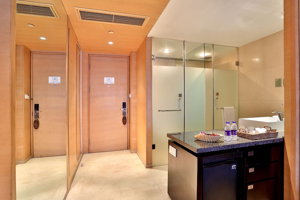 Kasion K Hotel 50/50