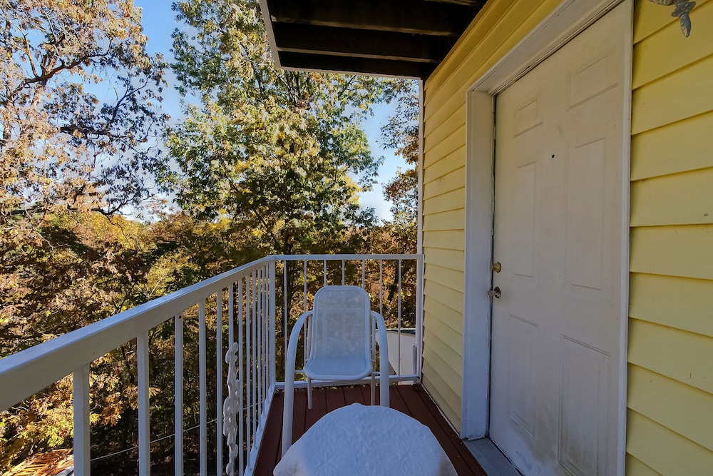 Hotel O Eureka Springs - Christ of Ozark Area 57/73
