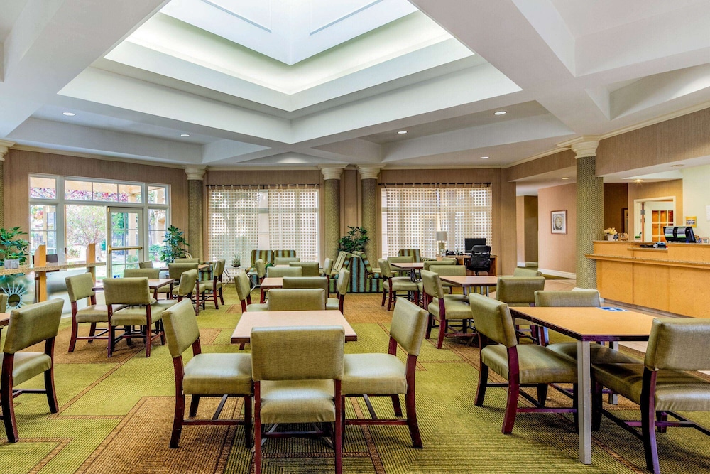 La Quinta Inn And Suites By Wyndham Fremont Silicon Valley 45/56