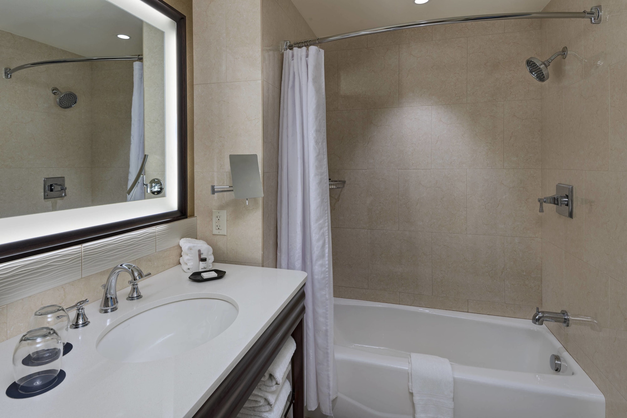 Room, 2 Queen Beds, Pool View, Sheraton Austin Georgetown Hotel Conference Center 5/17