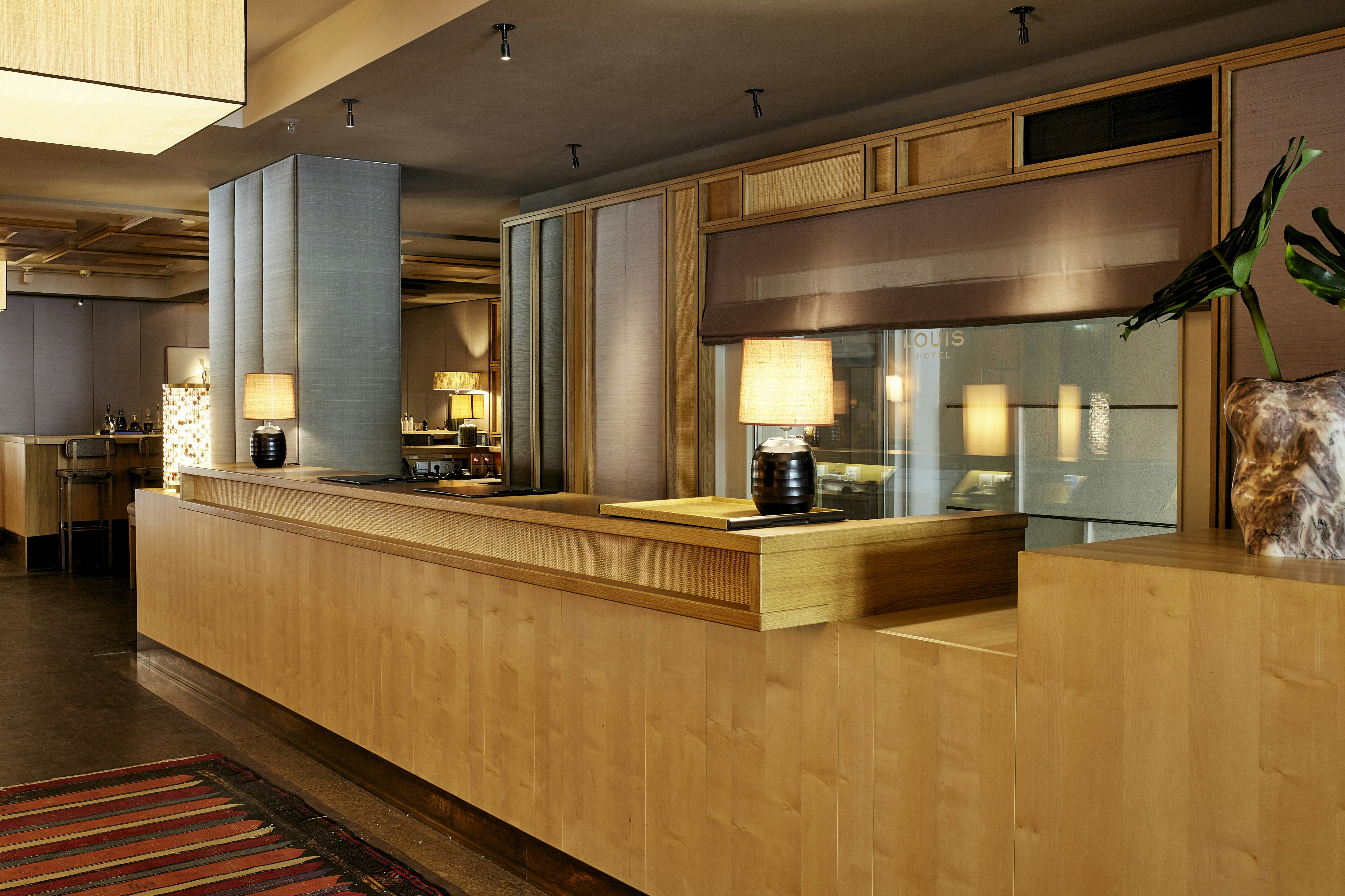 Louis Hotel 4/60