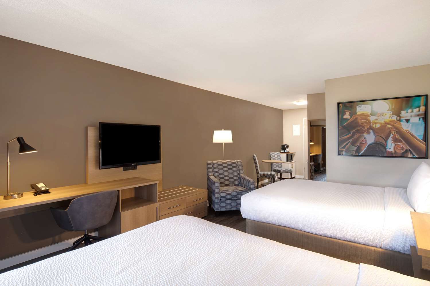 Days Inn By Wyndham Victoria Uptown 21/62