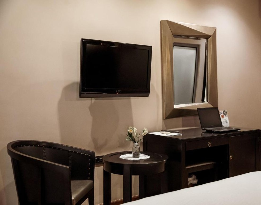 Areos Hotel 50/57