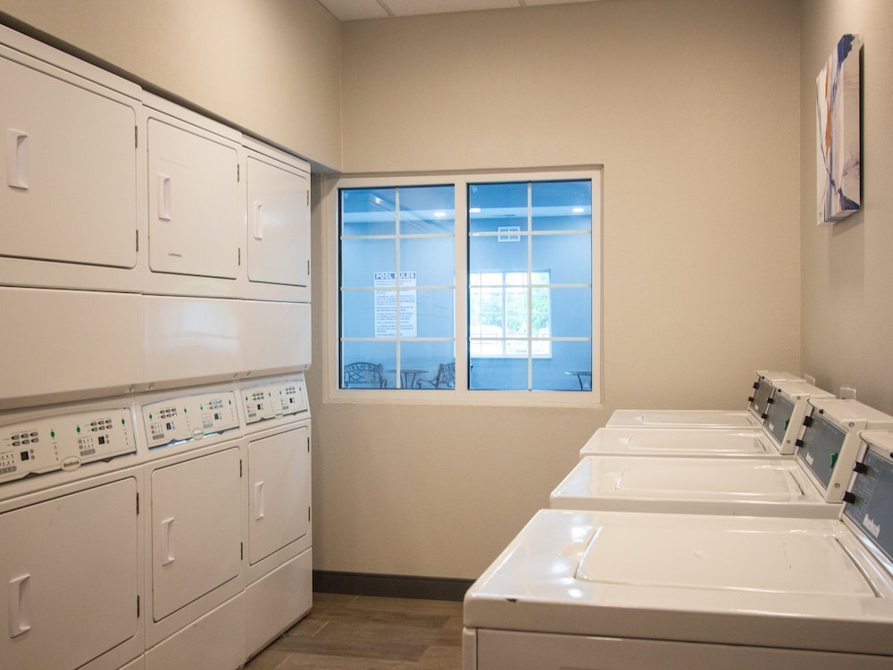 Candlewood Suites Louisville North 34/67