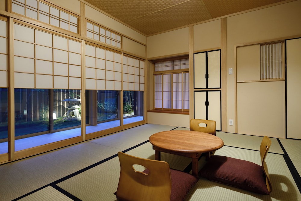 Luck You Kyoto 52/65