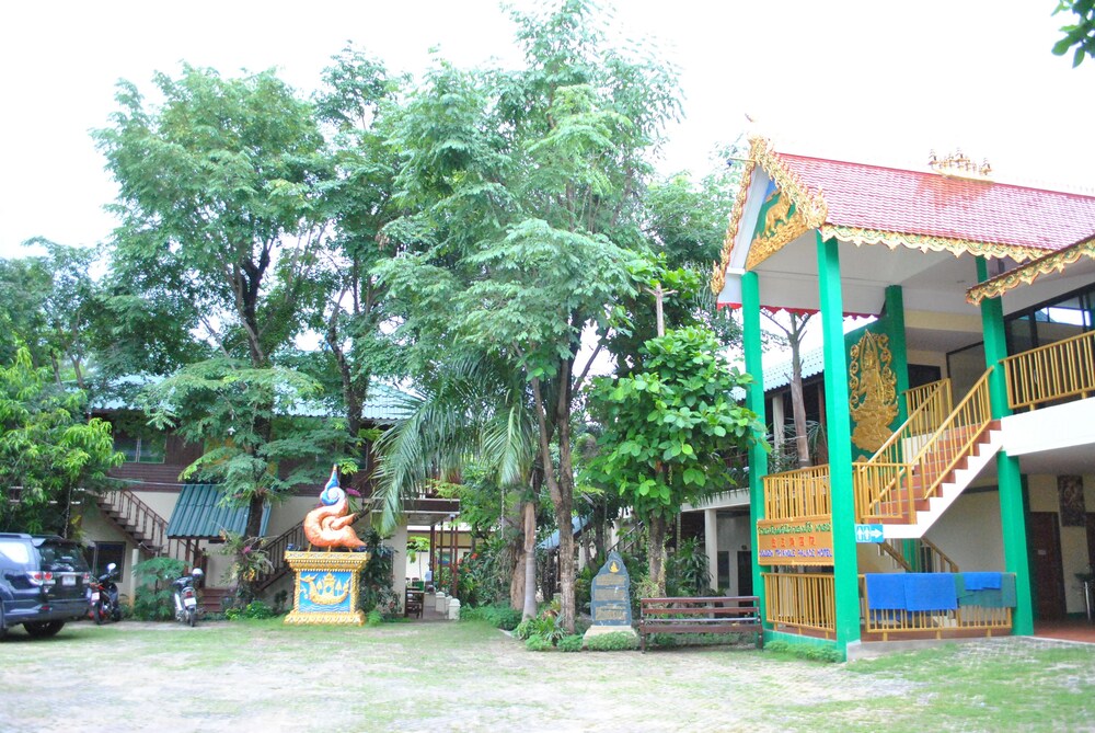 Golden Triangle Palace 48/60
