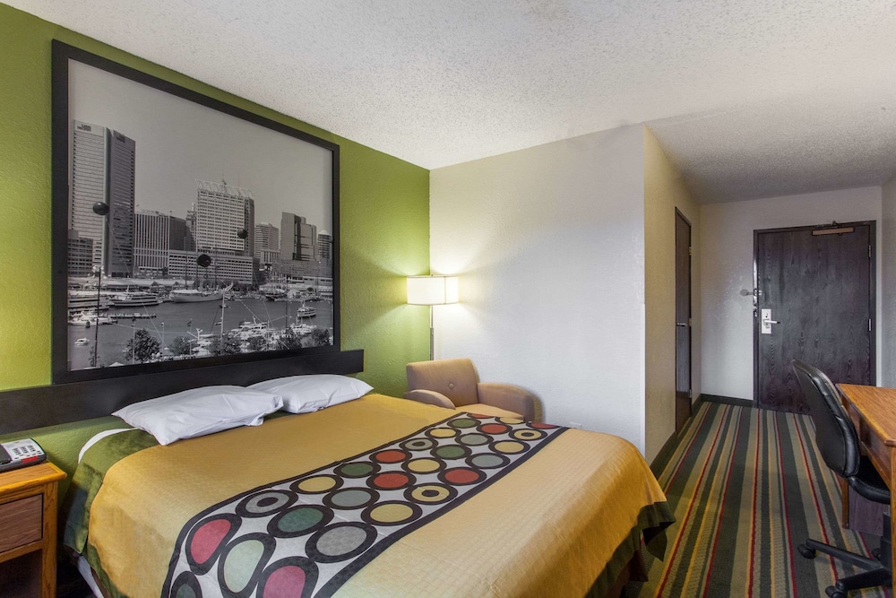 Super 8 By Wyndham College Park Wash Dc Area 11/17