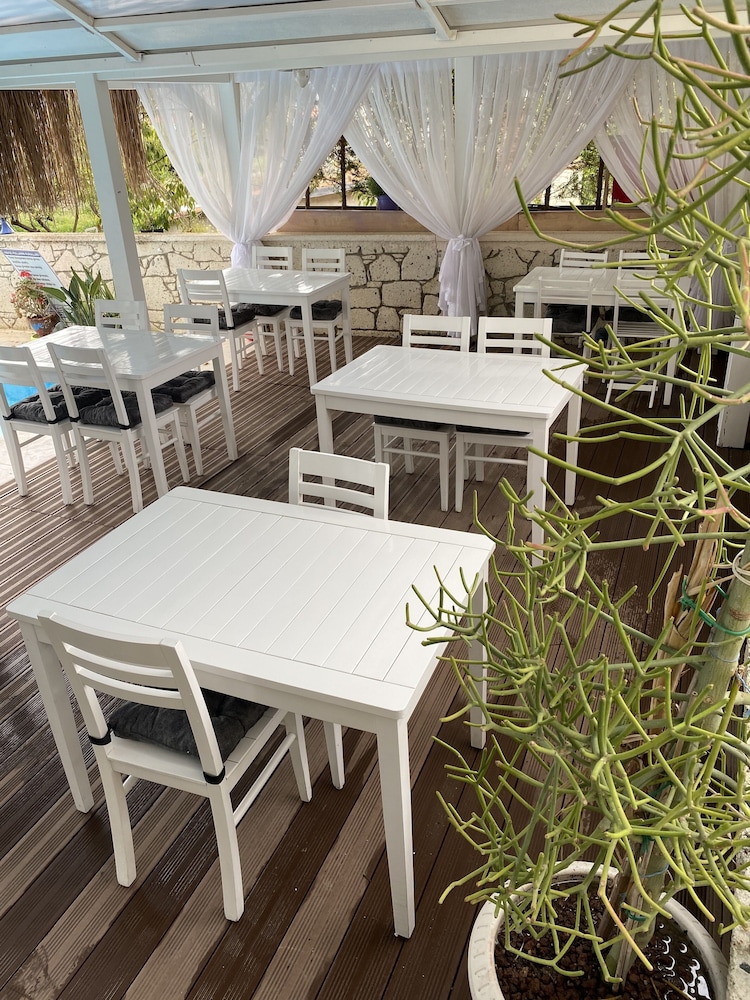 Alacati Eldoris Otel 35/50