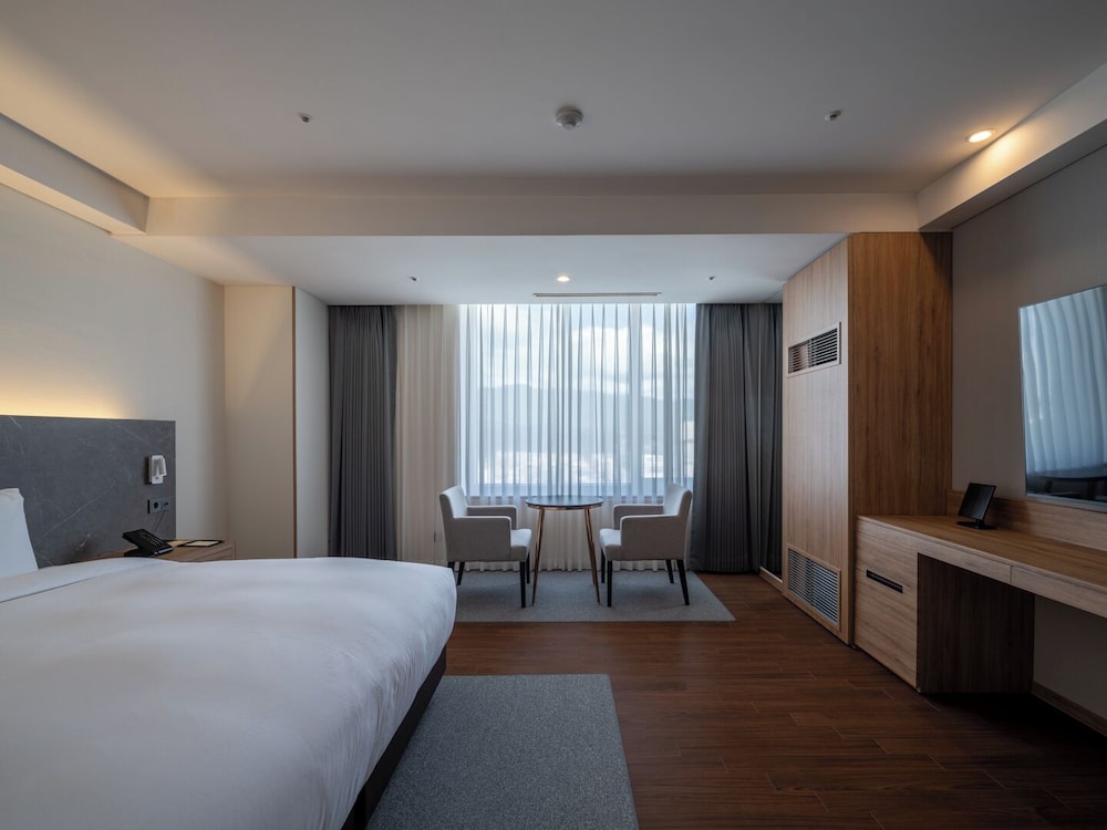 Fitness, Deluxe, Residence, King Bed, Indoor Pool