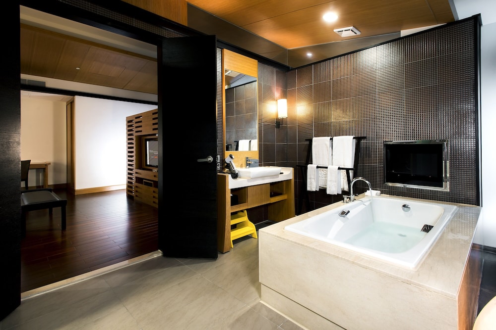 SILKS PLACE YILAN 30/71