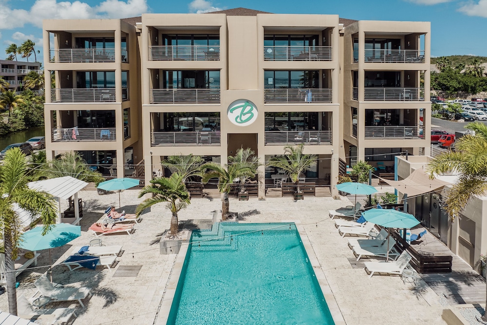 The Beach House Curacao 4/72