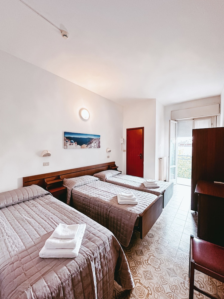 Hotel Paglierani 28/74