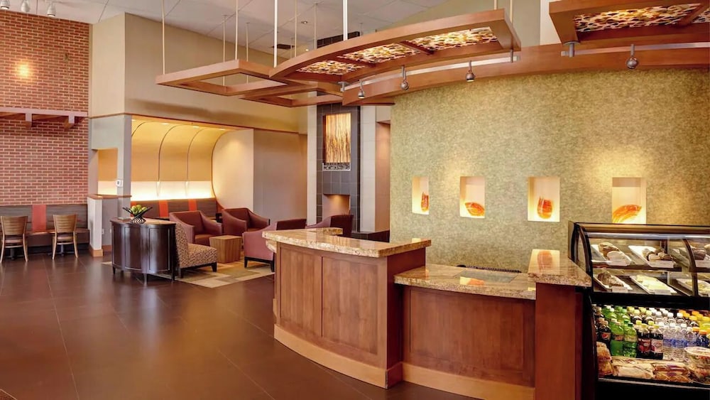 Hyatt Place Phoenix North 45/68