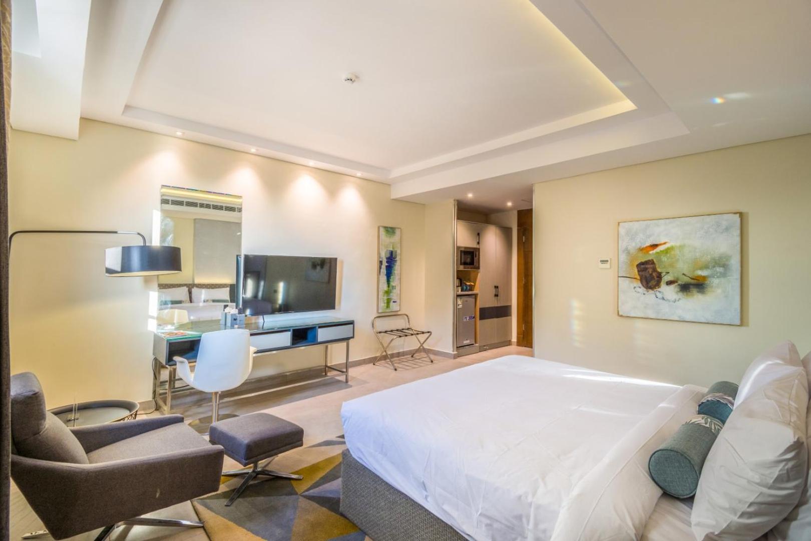 Deluxe, Suite