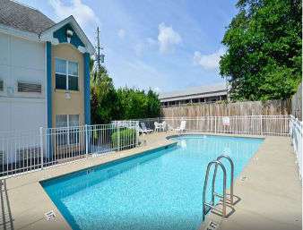Days Inn by Wyndham Panama City 2/7