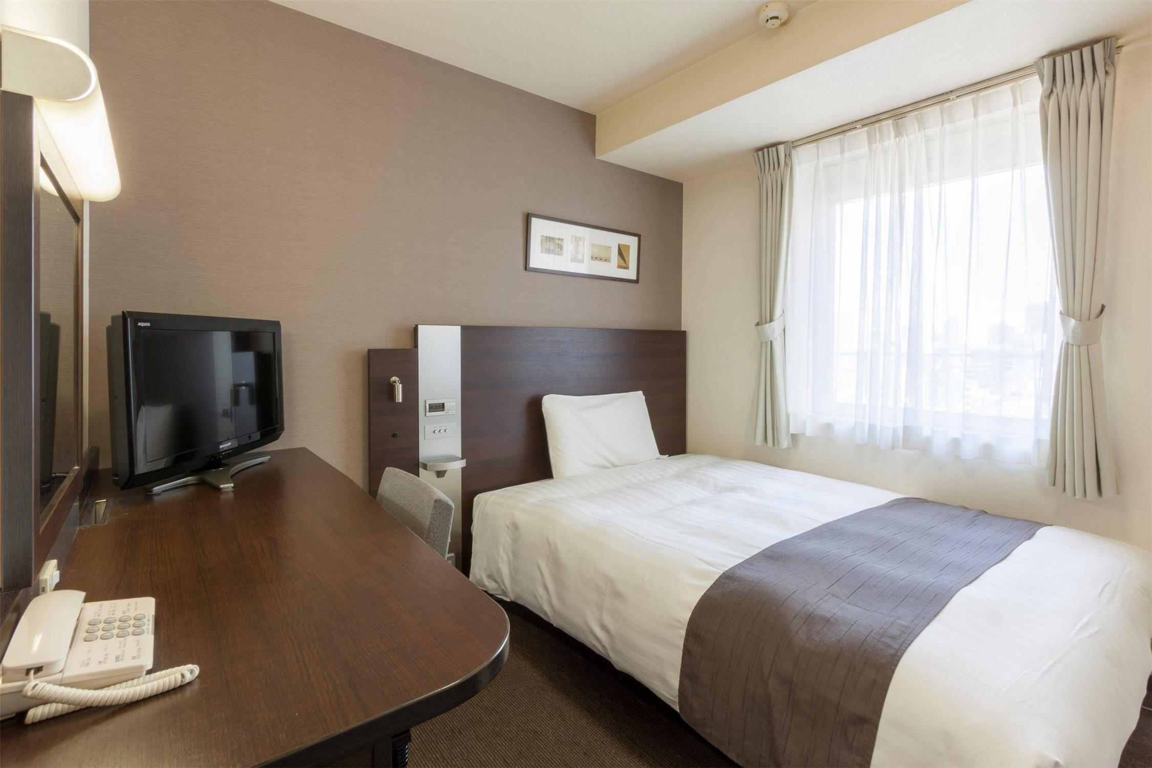 Room, Double Bed