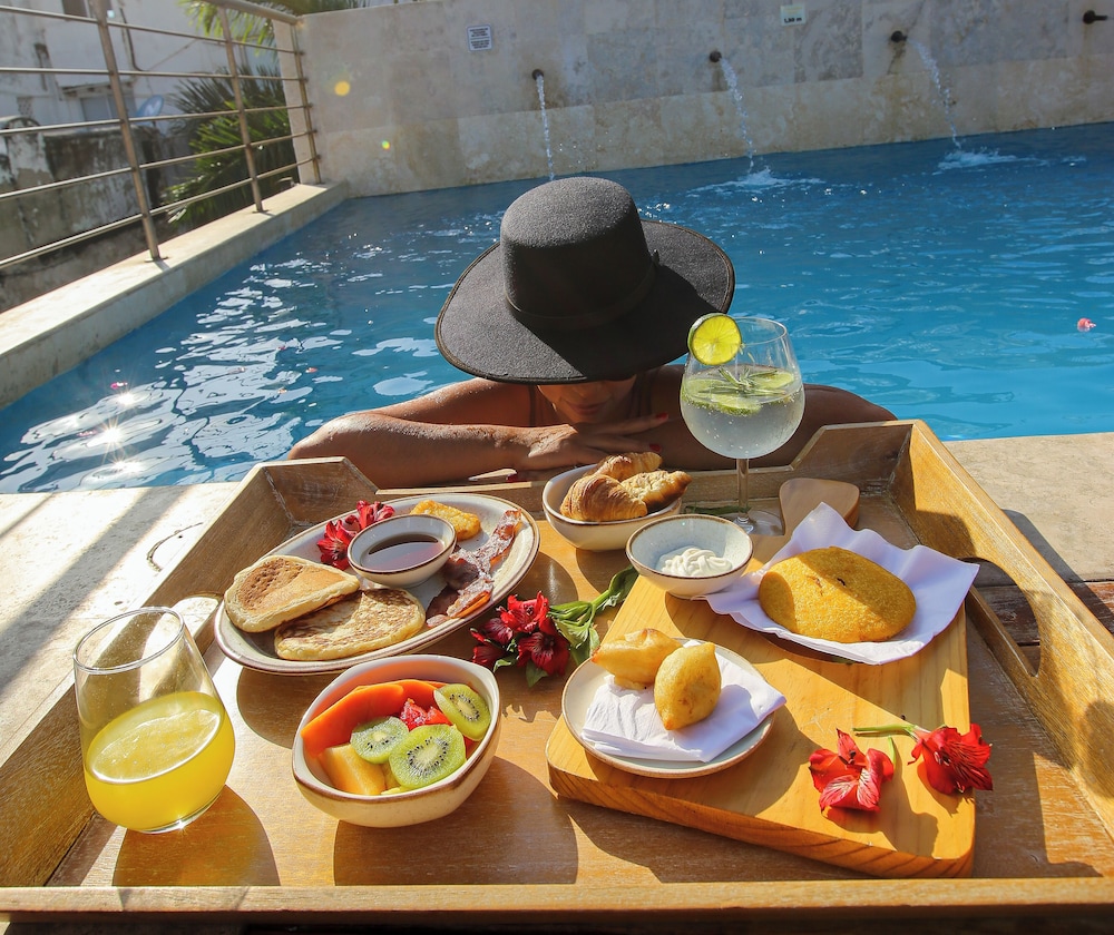 CASA CLAVER LOFT BOUTIQUE HOTEL 59/68