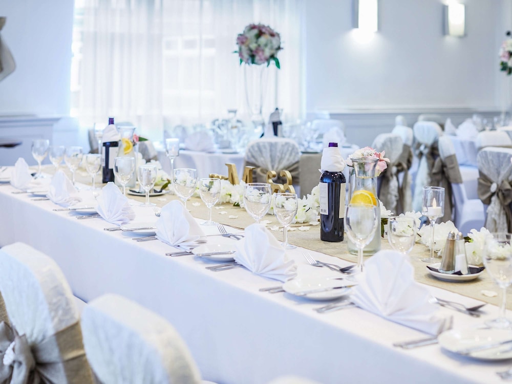 Mercure Birmingham West Hotel 32/63