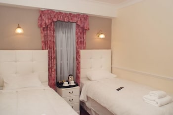 Classic Hyde Park Hotel 12/30