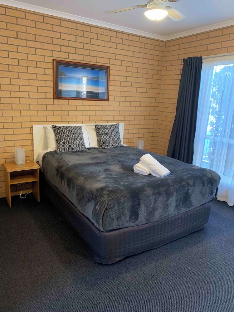 Port Campbell Parkview Motel Apartments 15/64