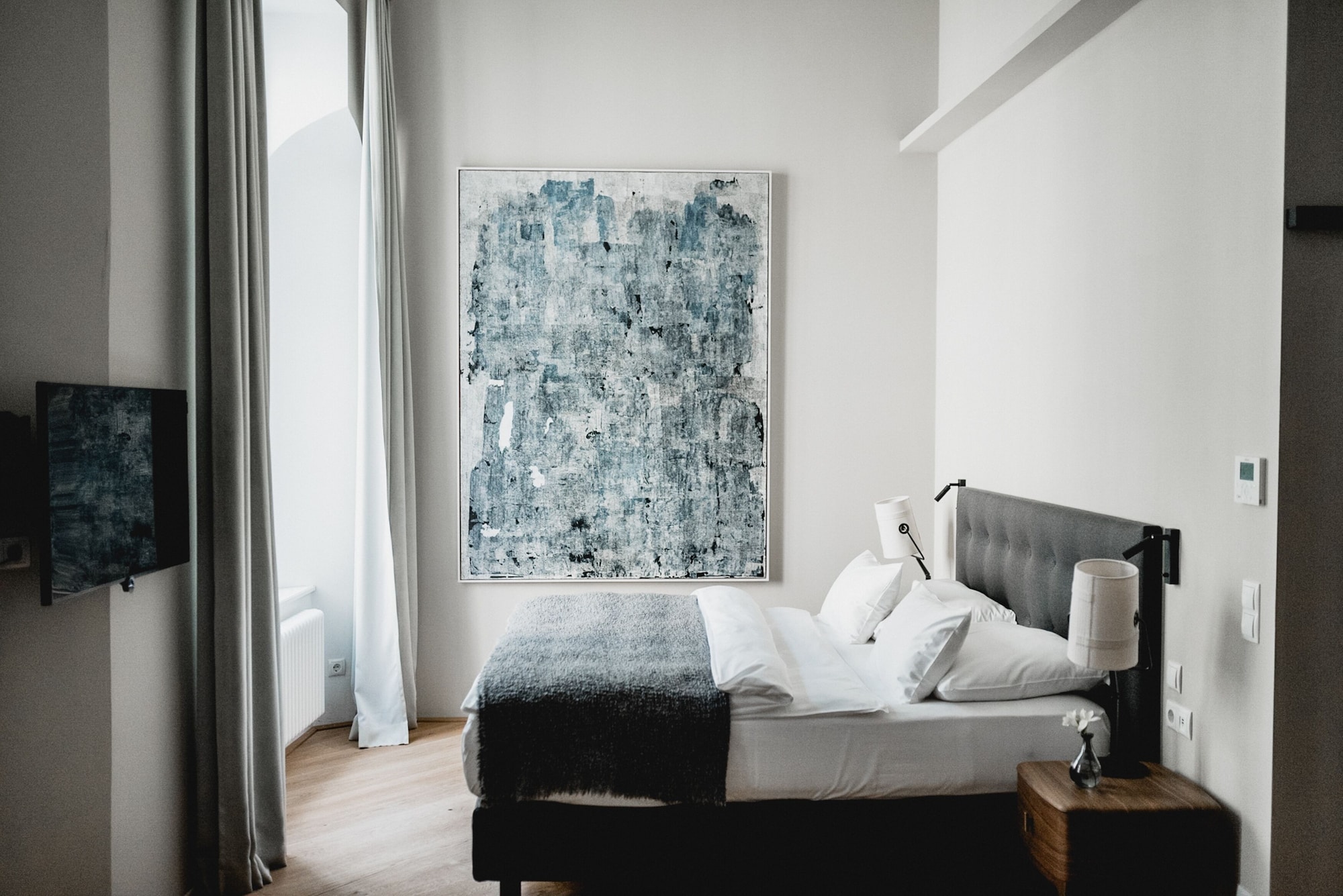 Medium, Suite, King Bed