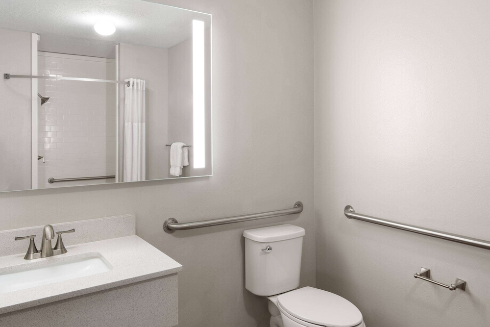 Wingate by Wyndham Cedar City 46/50