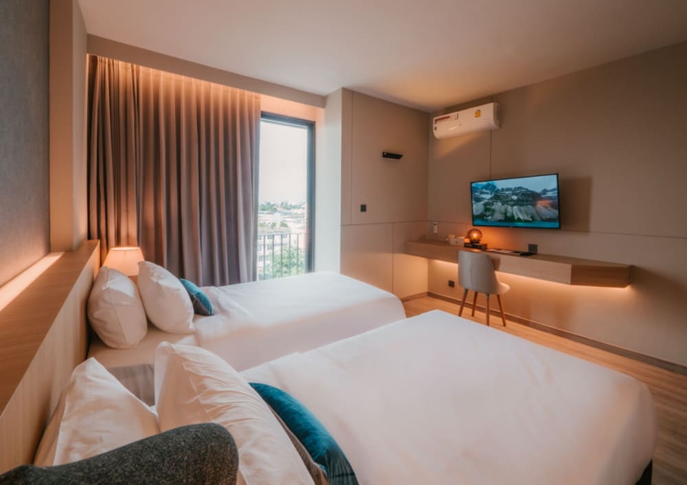 56 Hotel 20/50